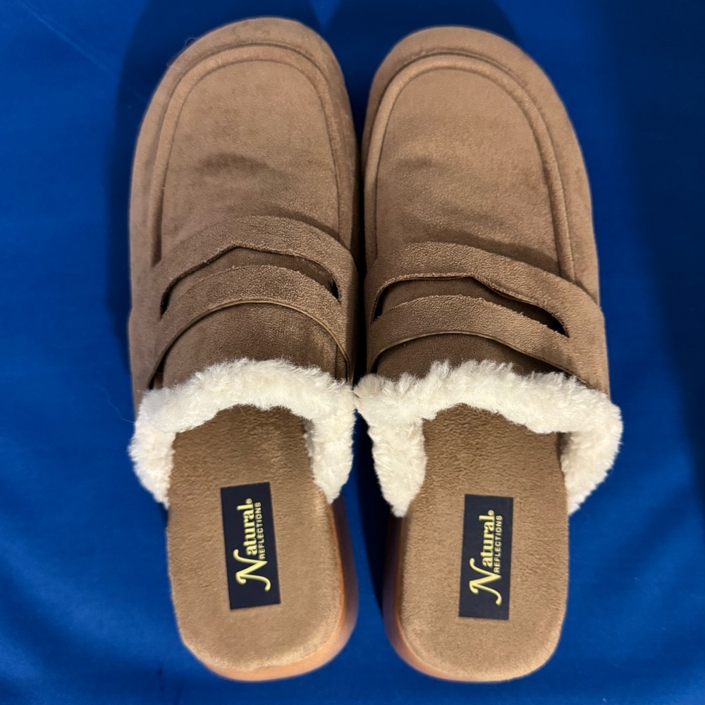 Natural Reflections clogs-size 11
